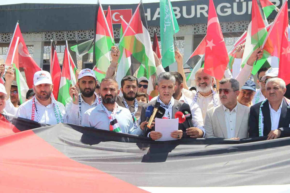 Habur'da Filistin Konvoyu İçin Oturma Eylemi