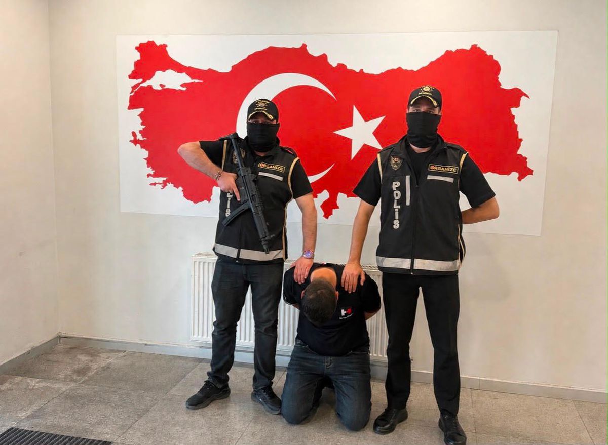 Azerbaycan'da Yakalanan Suç Örgütü Üyesi Türkiye'ye Getirildi