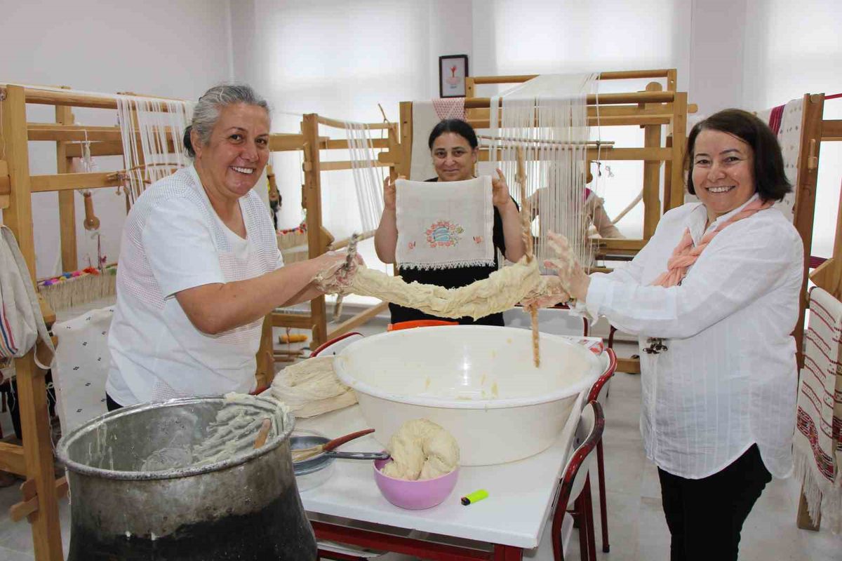 50 Yıl Sonra Yeniden Hayat Bulan Gelenek: Kıvratma Dokuması