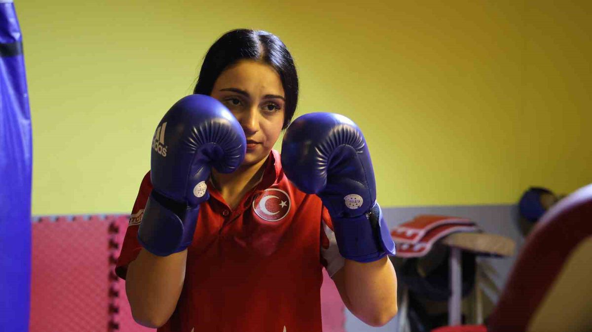 Kadın Sporcu Elif Tıraş'tan Dünya Çapında Başarı