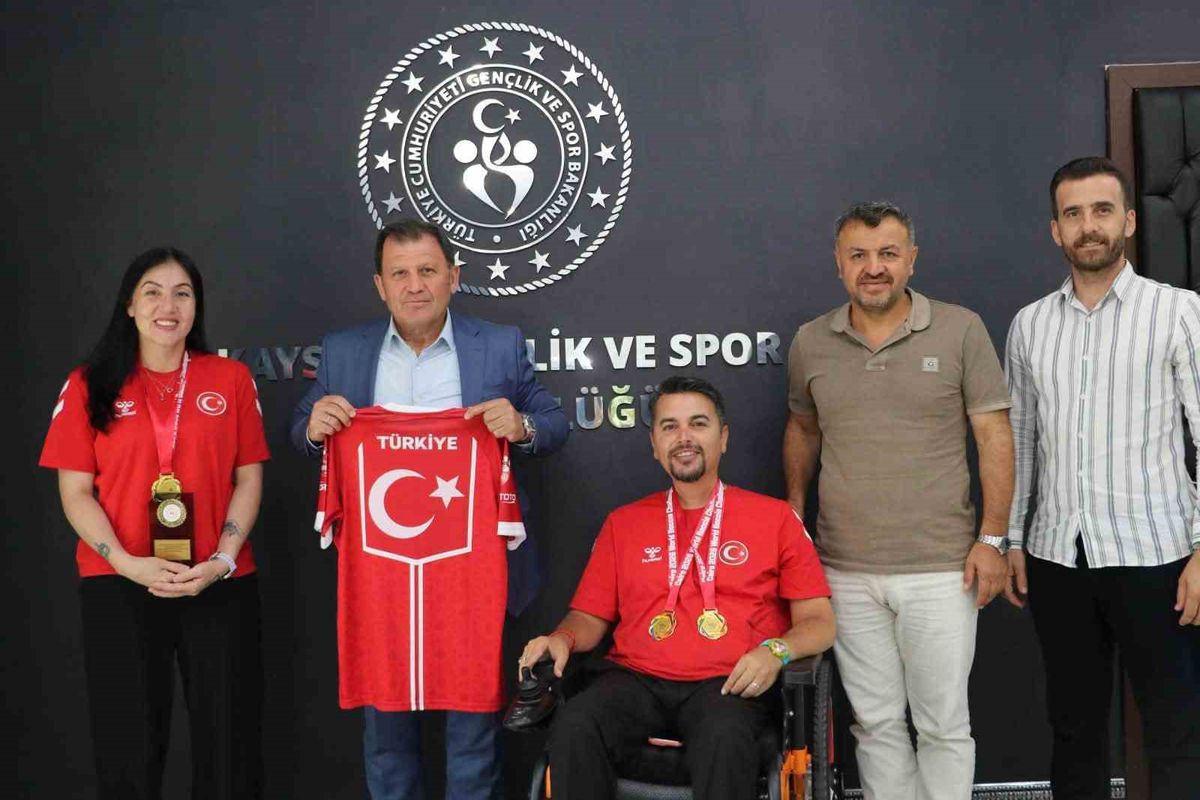 Milli Sporcu Öner Bozbıyık'tan Kayseri'ye Şampiyonluk Ziyareti