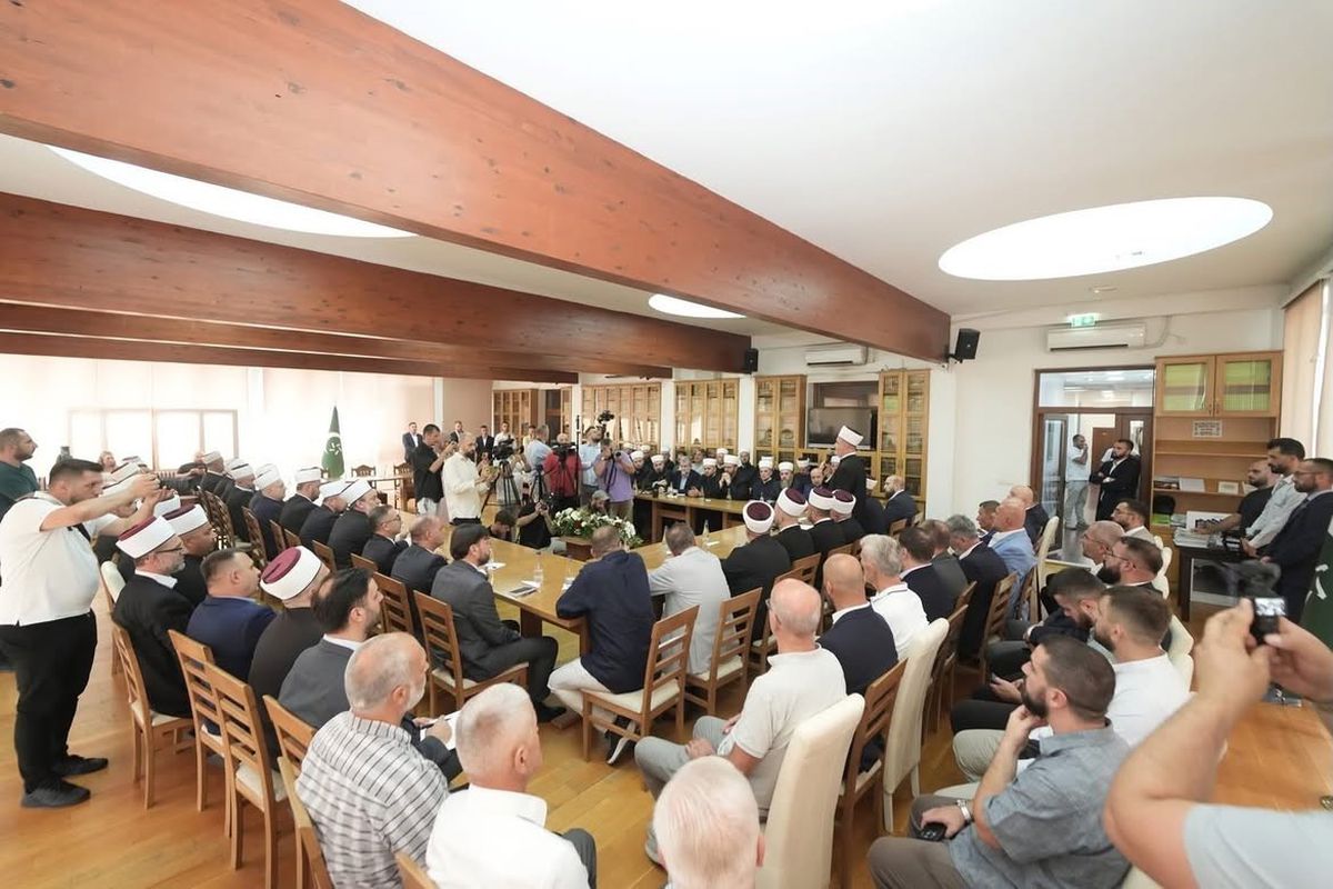 Sırbistan'da 20 yıllık bölünme sona erdi: İslam birlikleri birleşti
