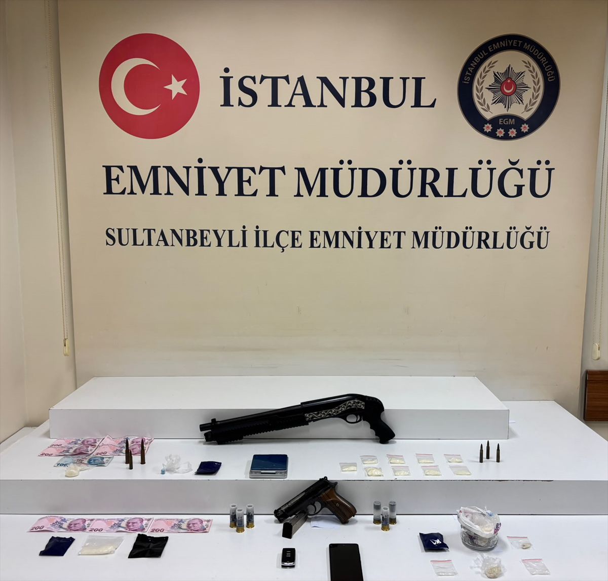 Sultanbeyli'de uyuşturucu operasyonu: 2 tutuklama