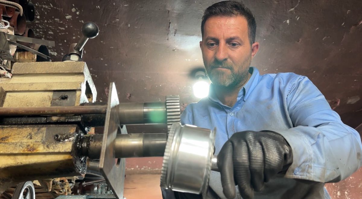 Teknolojiye Rağmen Yüksekova’da Sobacılık Mesleği Yaşıyor
