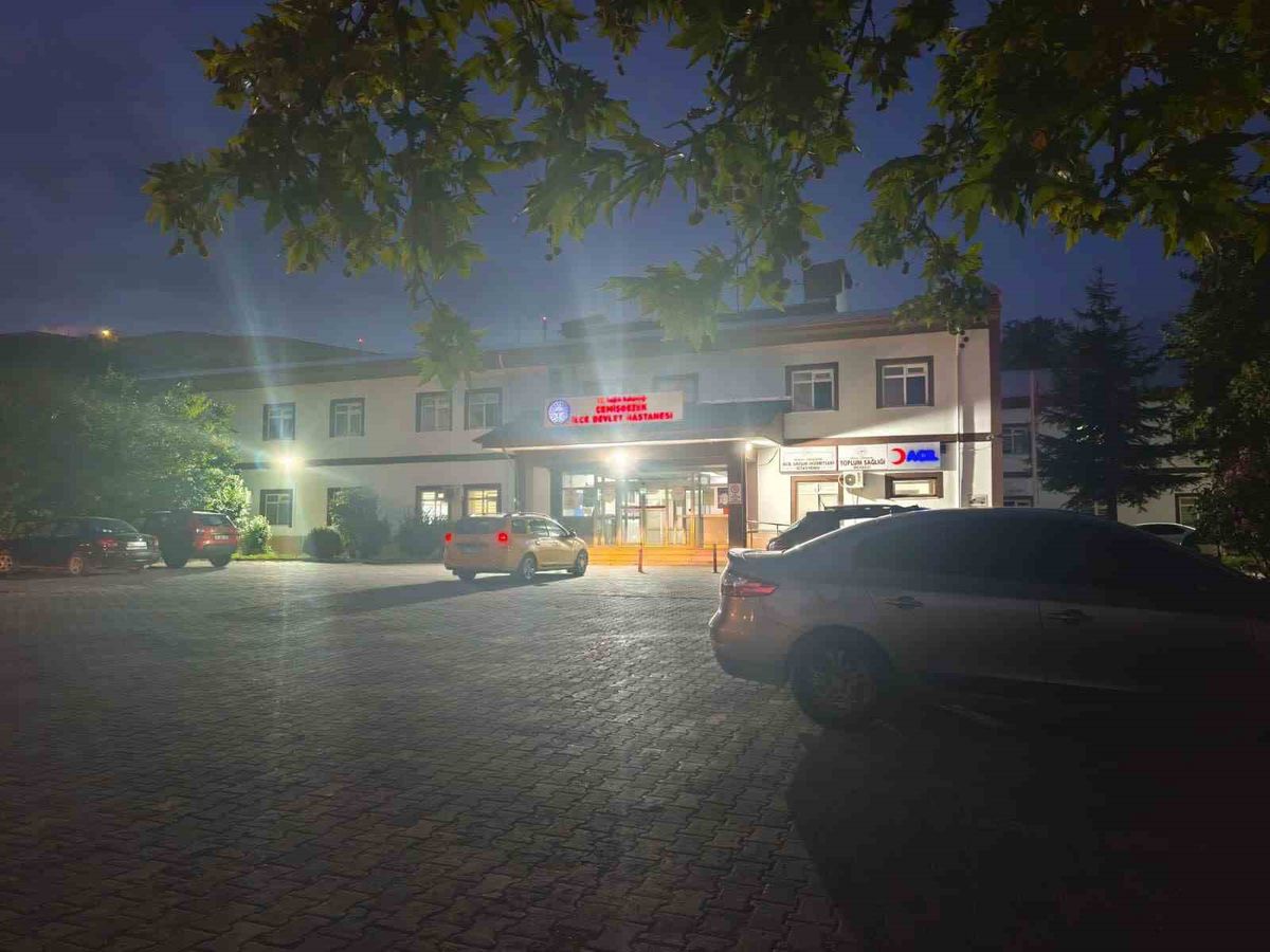 Tunceli'de aileler arası silahlı kavga: 3 yaralı