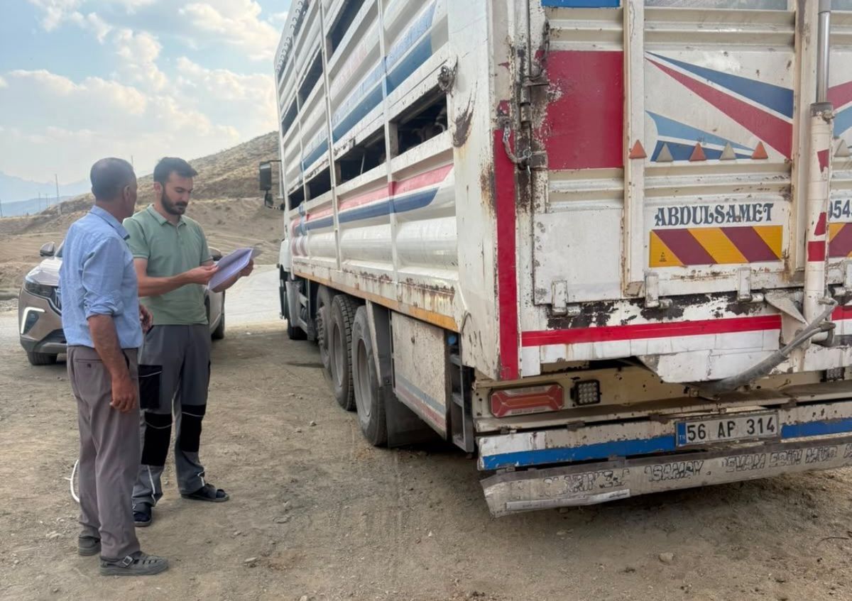 Yüksekova'da Hayvan Sağlığı İçin Yol Denetimleri