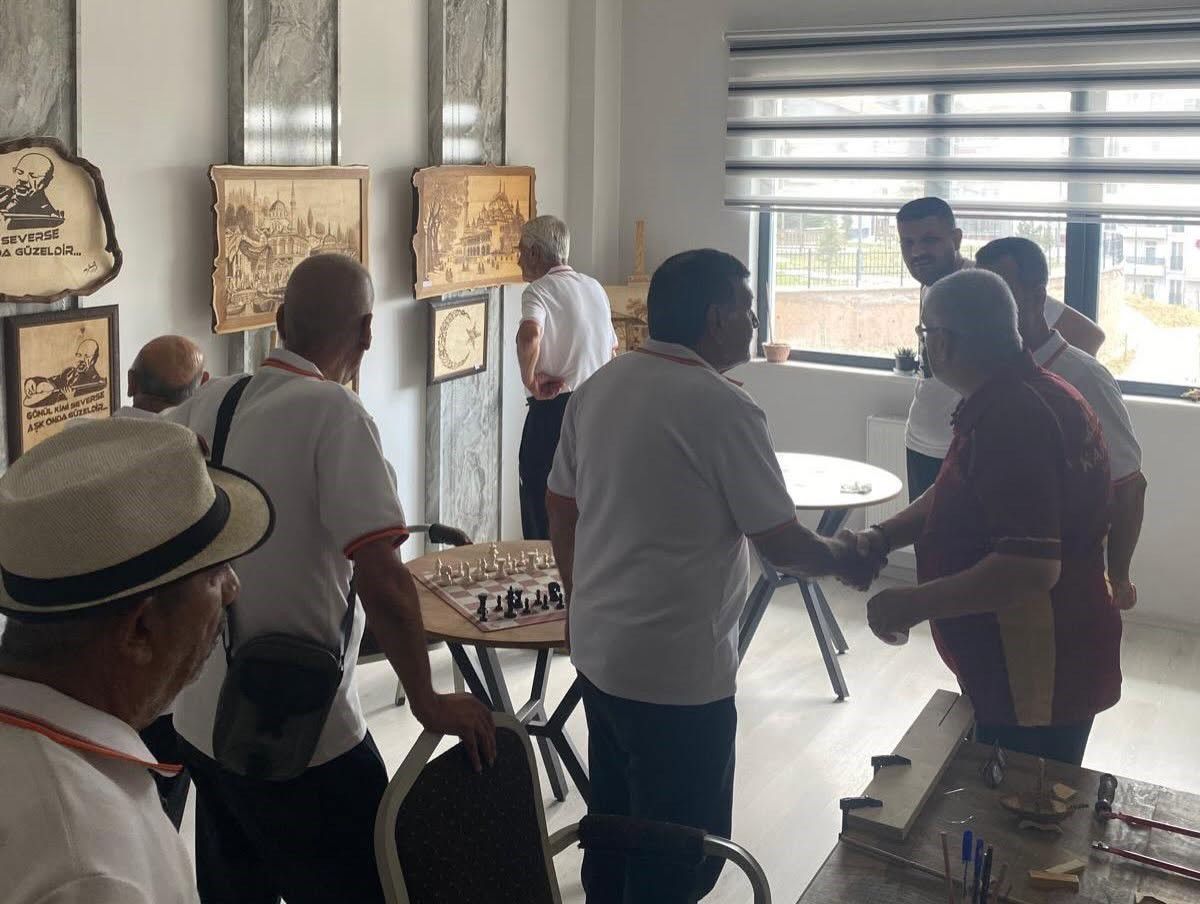 Adana Huzurevi Sakinlerinden Kapadokya Gezisi
