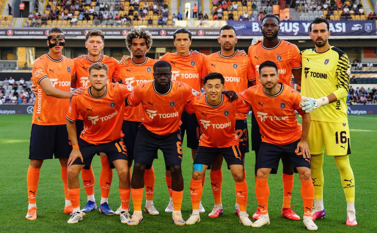 Başakşehir, Kocaelispor'u 2-0 Mağlup Ederek Lige 3 Puanla Başladı