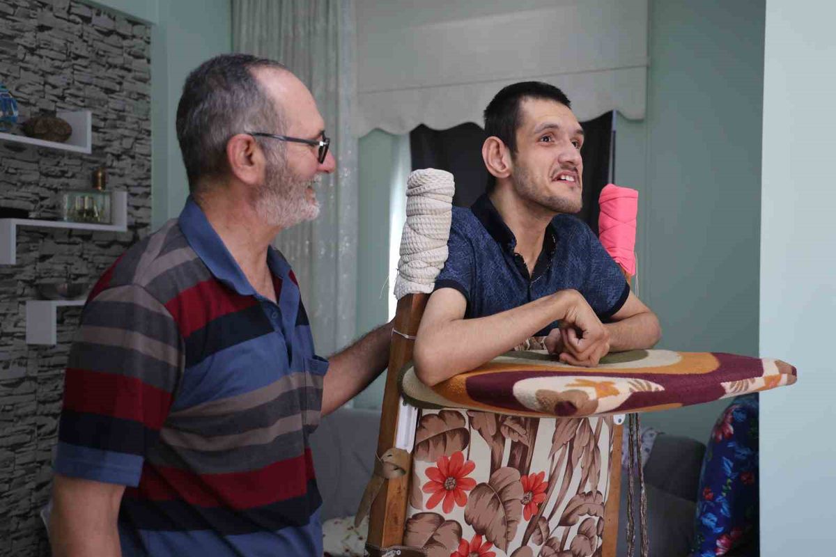 Konyalı Baba, Engel Tanımadı: Oğluna Ömür Boyu Bakacak