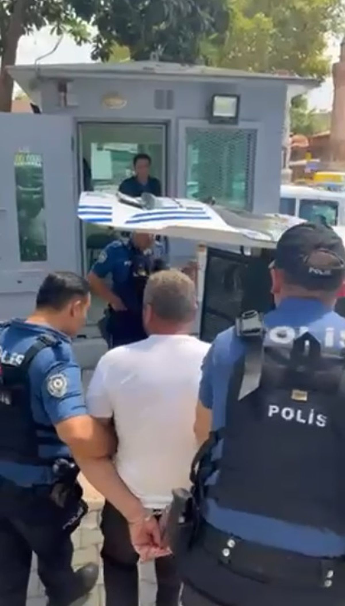 10 Yıl Ceza ile Aranan Şahıs Bursa'da Yakalandı