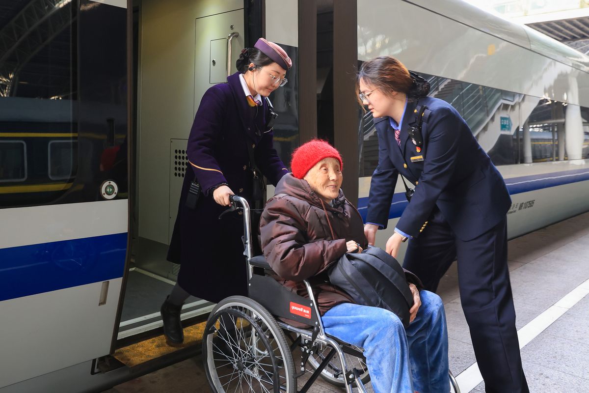 Çin Demiryolunda Rekor: 2,8 Milyar Seyahat