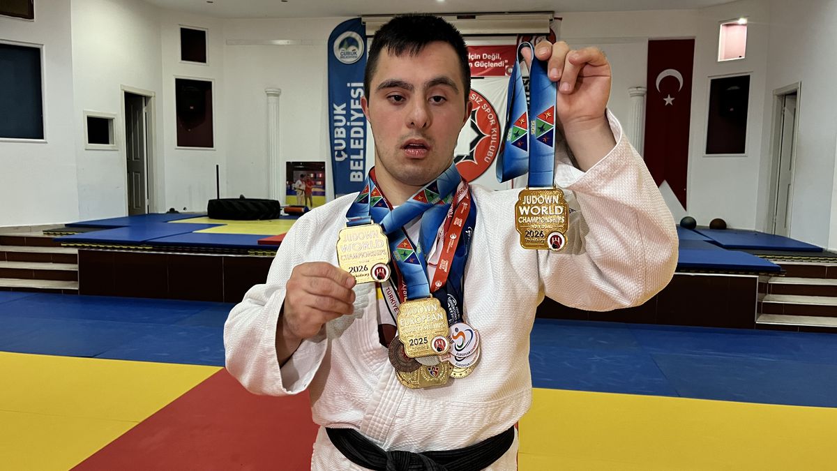 Down sendromlu Ahmet Ünal'dan tarihi başarı: Judoda dünya şampiyonu