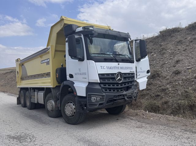 erzurum da otomobille kamyonun carpistigi kaz 4 20149739 o