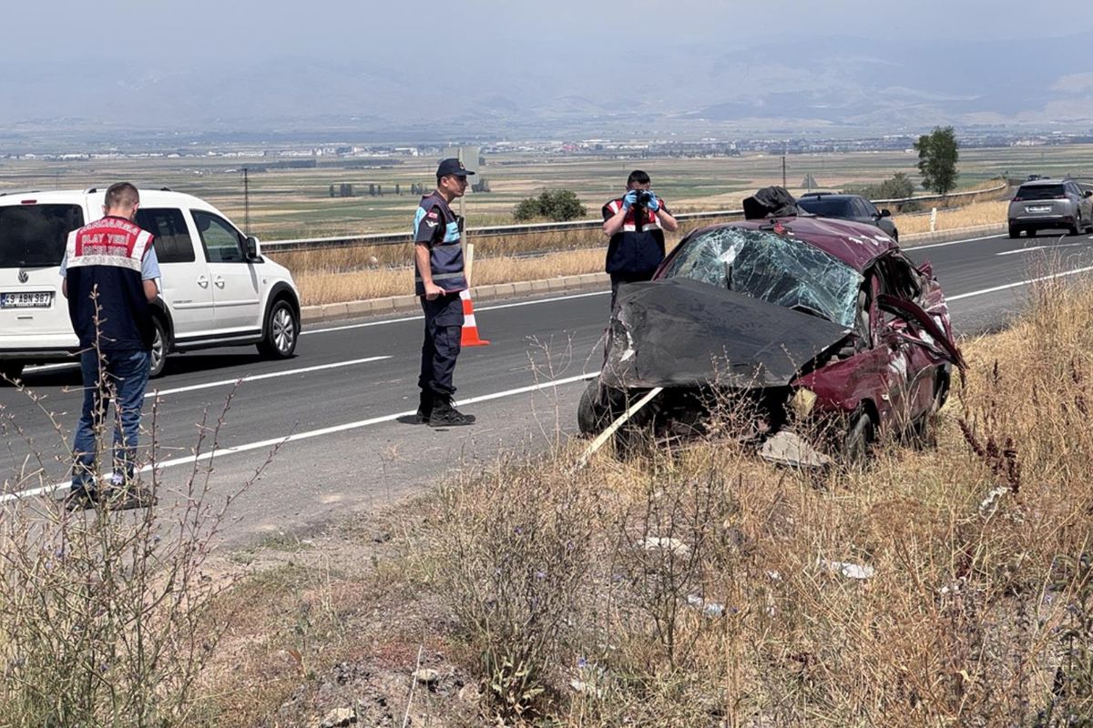 Erzurum'da feci kaza: 2 ölü, 4 yaralı