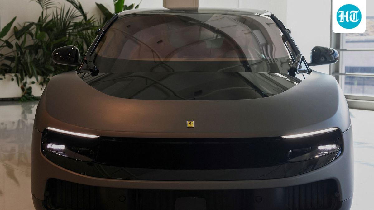 Ferrari'nin İlk Elektrikli Süper Otomobili 40 Milyon Dolara Satıldı: Rekor Kırdı