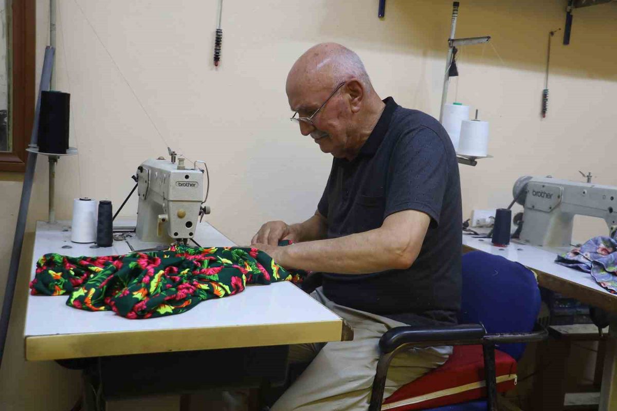 65 Yıllık Terzi: Hazır Giyim Dikimi Bitirdi