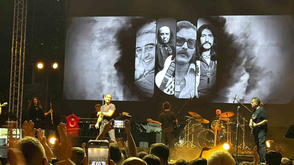 Kıraç'tan Bekilli Üzüm Festivali'nde Usta Sanatçılara Vefa Gecesi