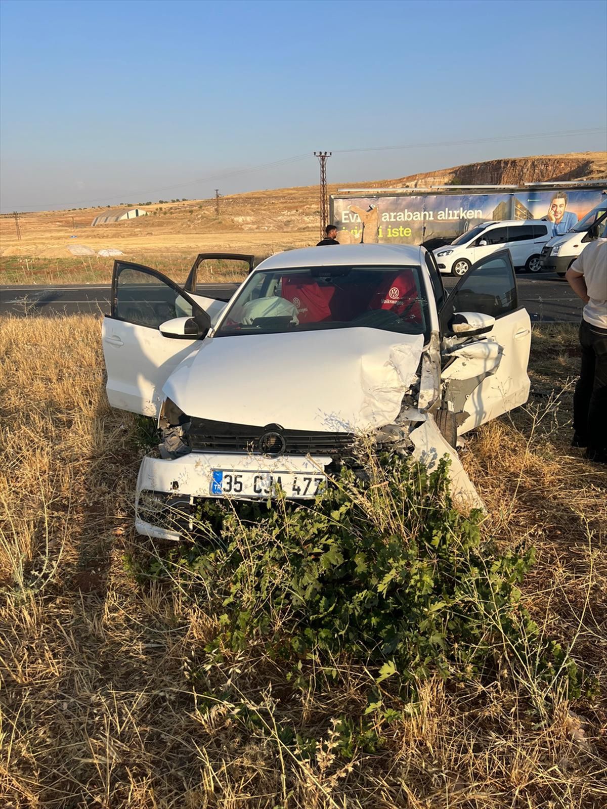 Midyat'ta İki Otomobil Çarpıştı: 3 Yaralı
