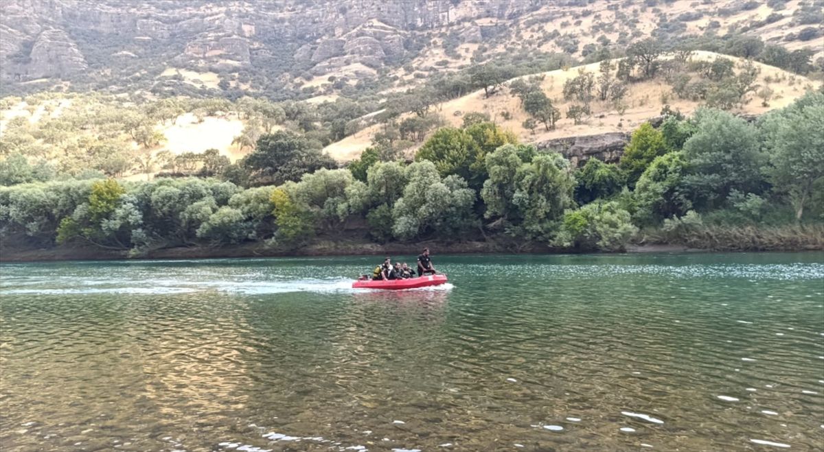 Dicle'de Genç Kız Akıntıya Kapıldı