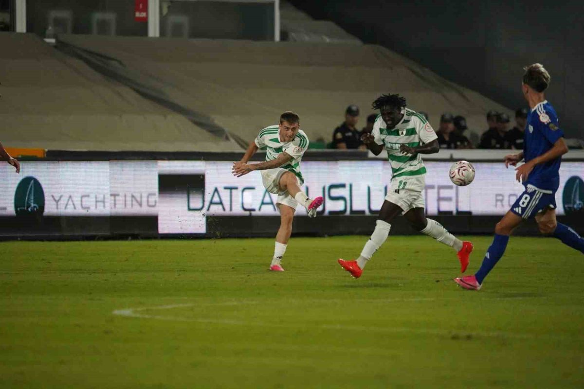 Muğlaspor ile Bandırmaspor 0-0 Berabere