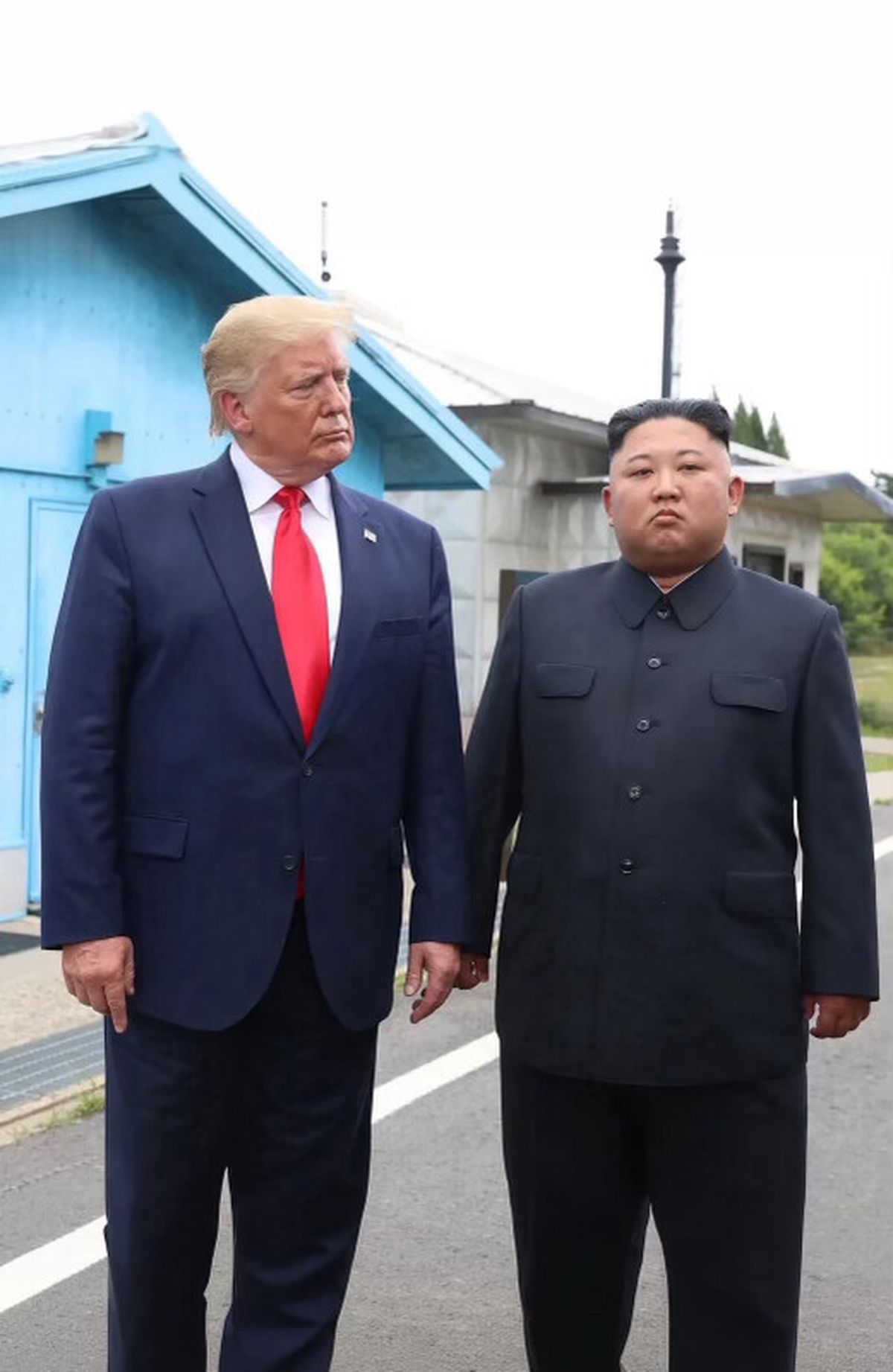 Trump'tan Kim Jong Un ile 'harika anlaşıyoruz' paylaşımı