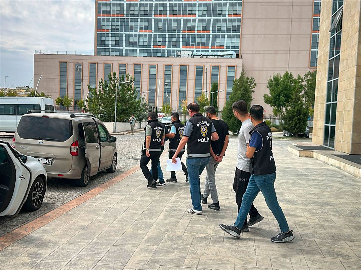 Uşak'ta kuyumcu soygununda 3 tutuklama