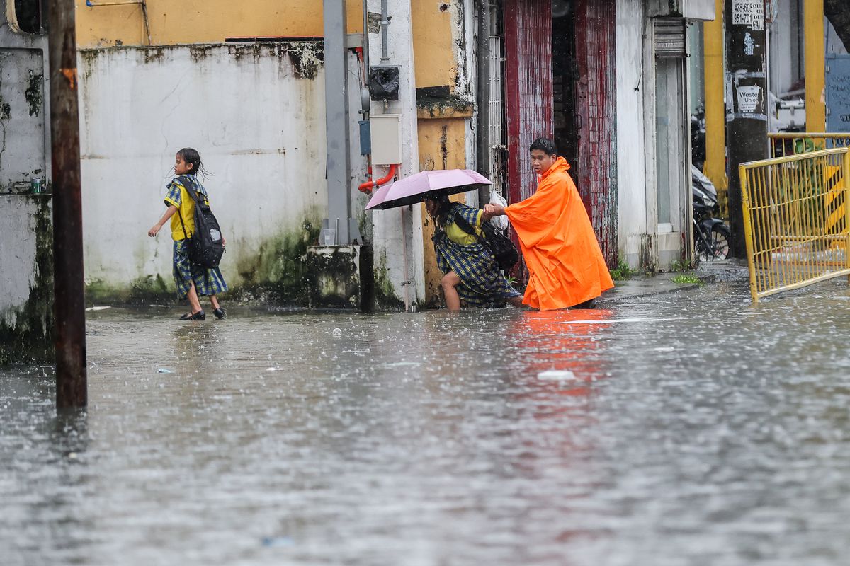 Filipinler'de şiddetli yağışlar yüz yüze eğitimi durdurdu