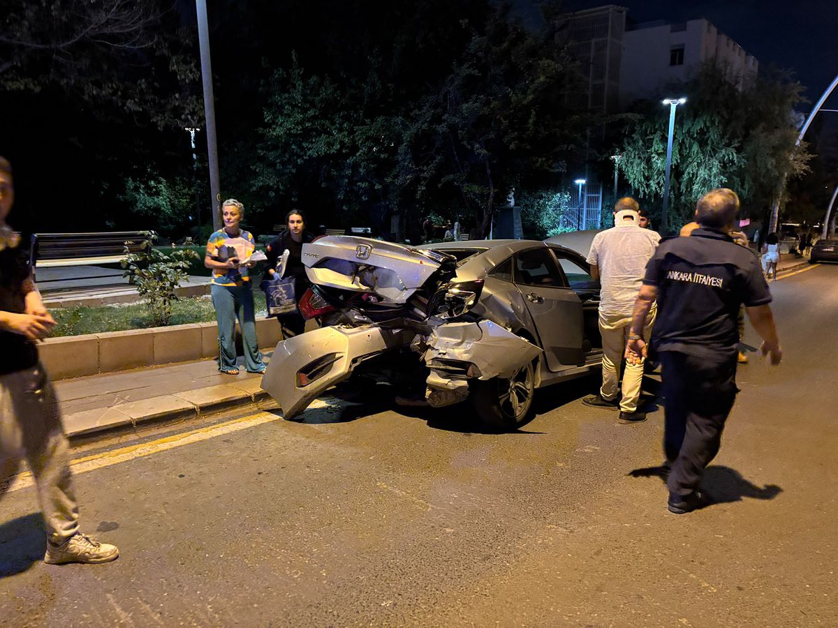 Kuğulu Alt Geçidi'nde Zincirleme Trafik Kazası: 3 Yaralı