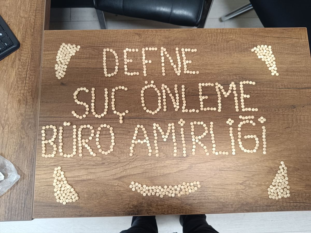 Defne'de 840 uyuşturucu hap ele geçirildi, 2 gözaltı