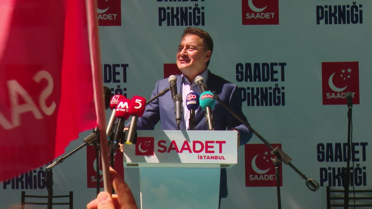 Babacan: 'Ekonomi sloganla, inatla değil; güvenle yönetilir'