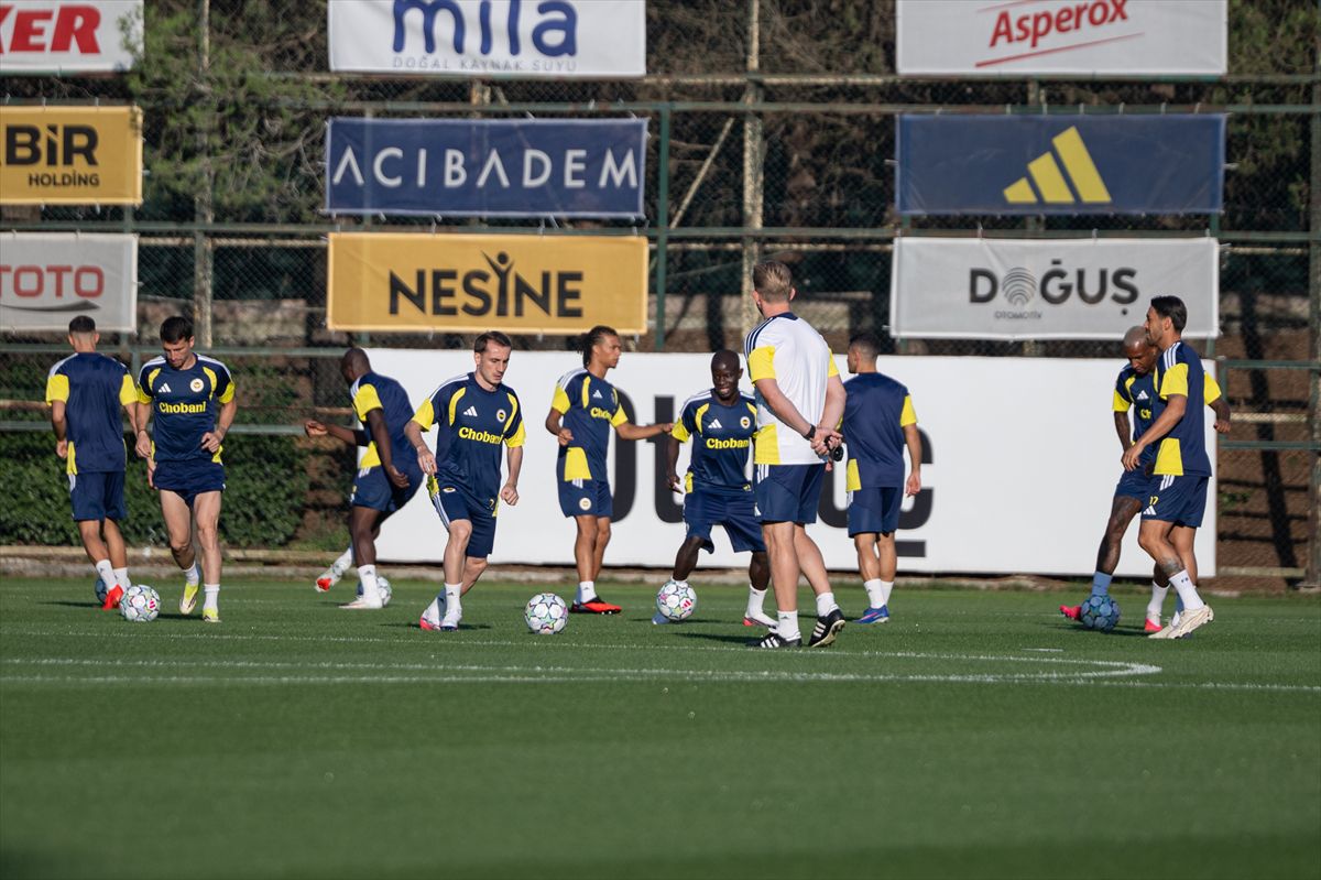Fenerbahçe, Lyon Maçı Hazırlıklarını Tamamladı