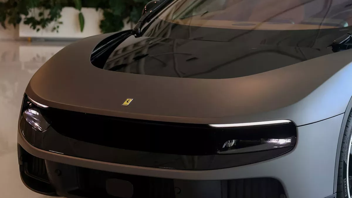 Ferrari'nin Ive Tasarımı Elektrikli Luce'si 40 Milyon Dolara Satıldı