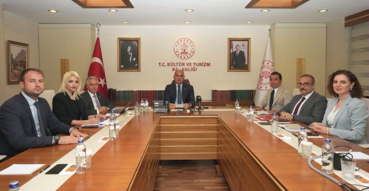 Bakan Ersoy: Dünya mirasının kalbi 2027'de İstanbul'da atacak