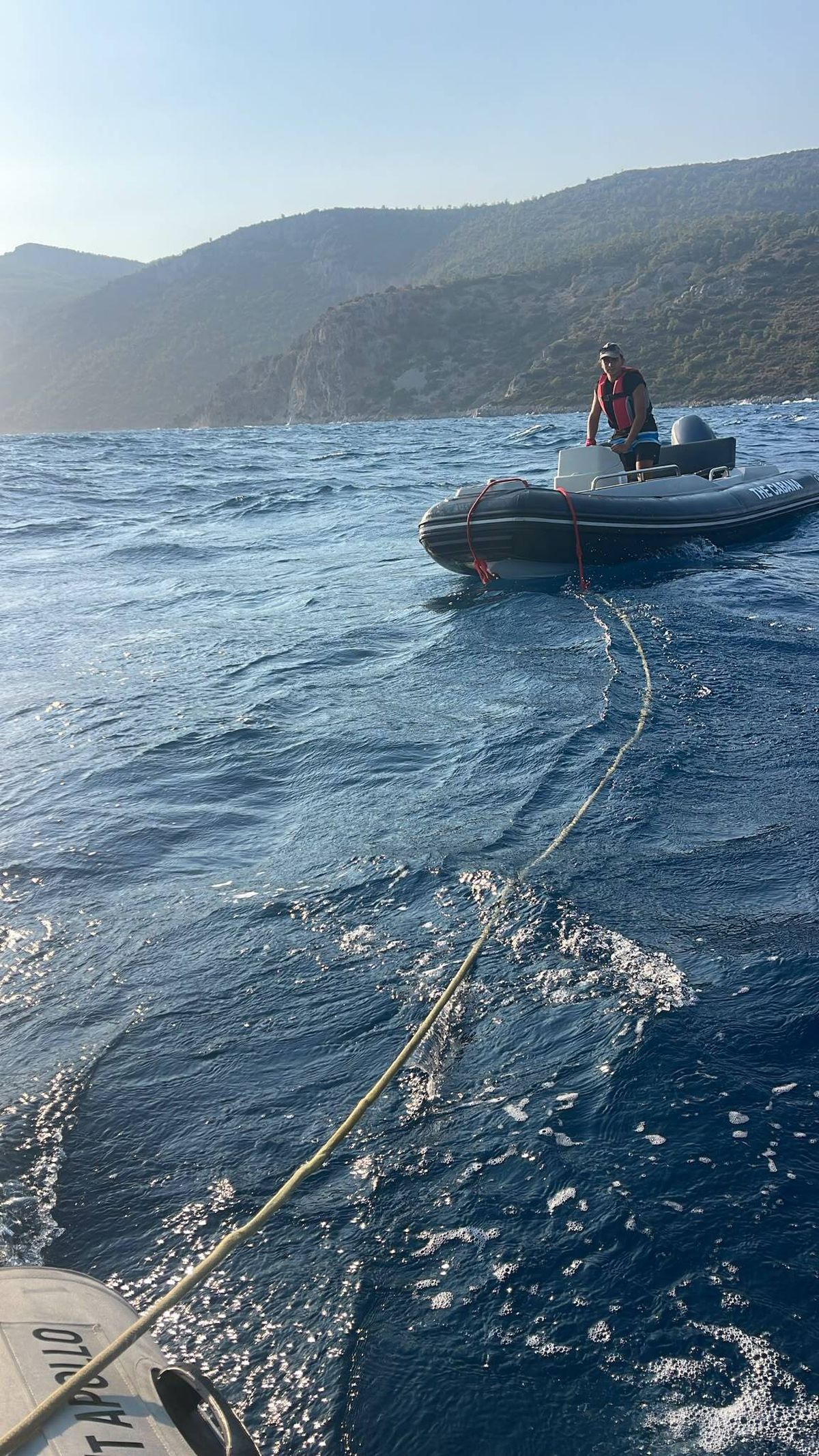 Muğla’da Fırtınada Mahsur Kalan Kişiyi Esnaf Kurtardı