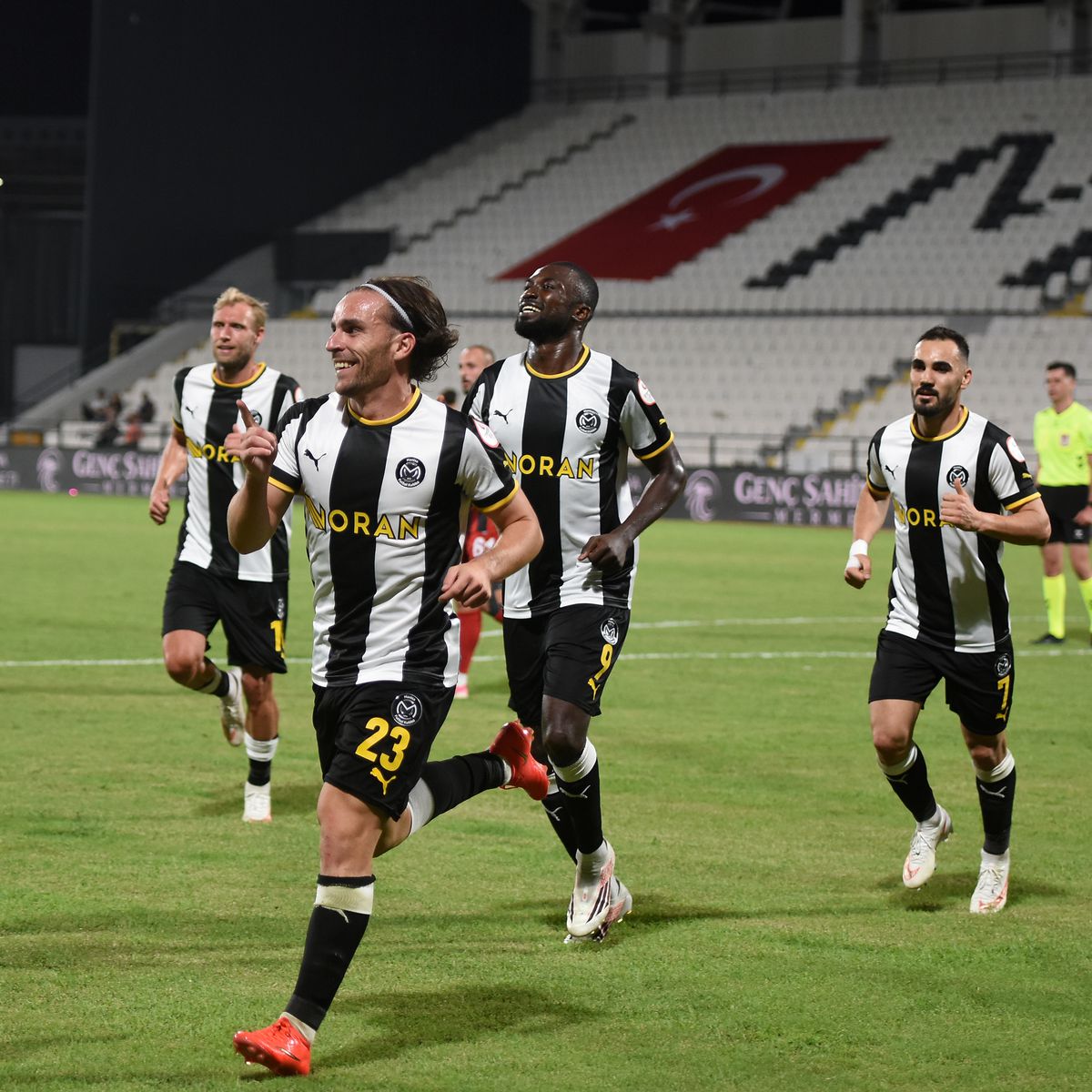 Manisa FK'nın Yıldızı Julien Anziani Fırtına Gibi Esti!