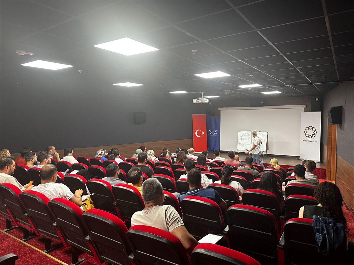 Mardin'de kamu personeline AB proje eğitimi