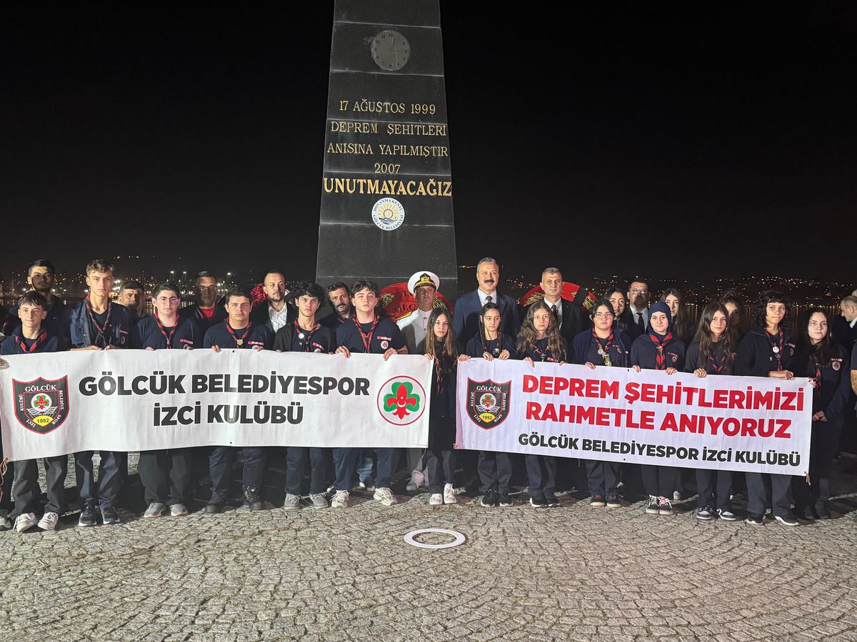 Marmara Depremi'nin 27. Yılında Gölcük'te Anma Töreni