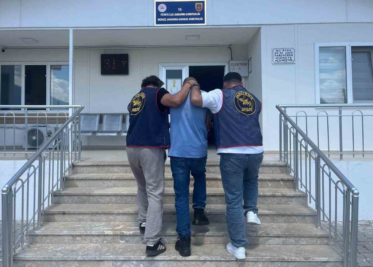 Muğla'da Jandarma Operasyonu: 78 Aranan Şahıs Yakalandı, 19'u Tutuklandı