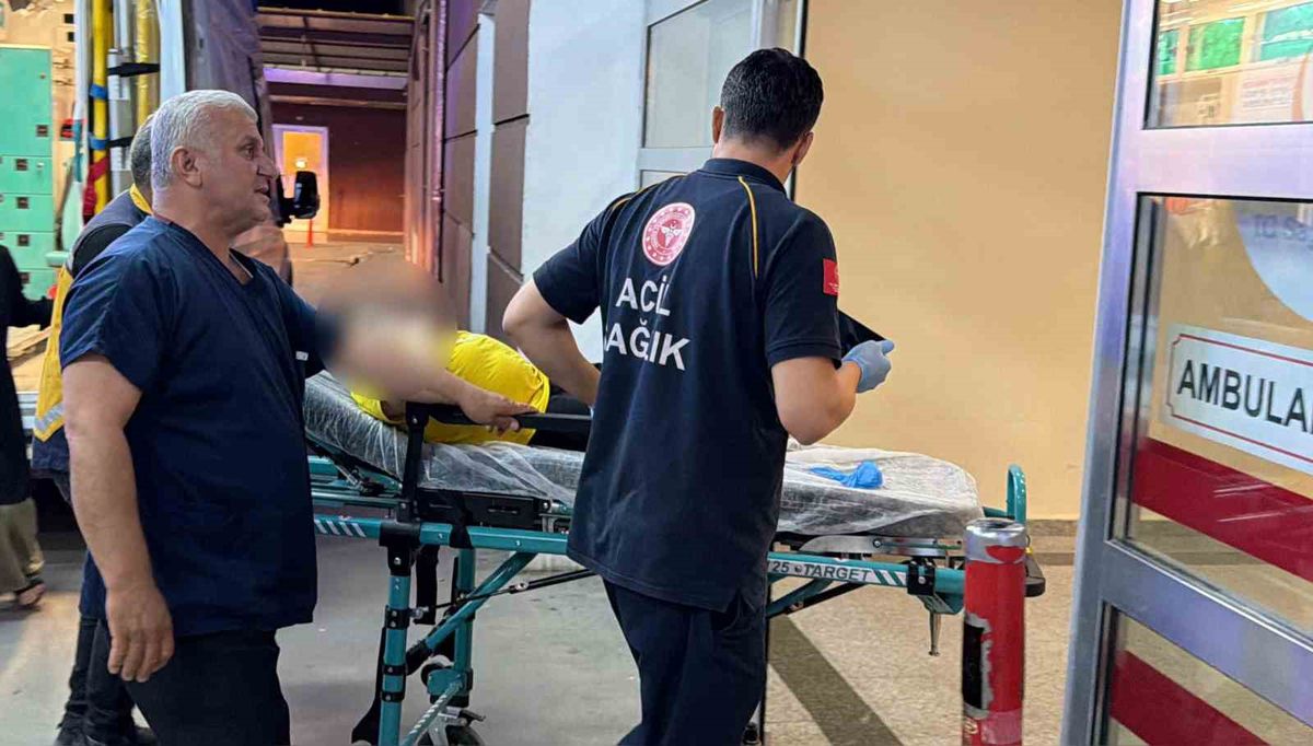 Adıyaman'da Takla Atan Otomobilde 2 Çocuk Yaralandı