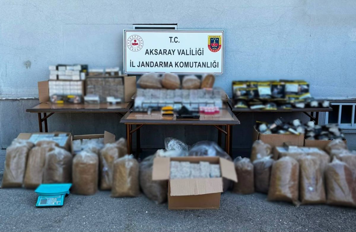 Aksaray'da kaçak tütün operasyonu: 750 bin lira değerinde malzeme ele geçirildi