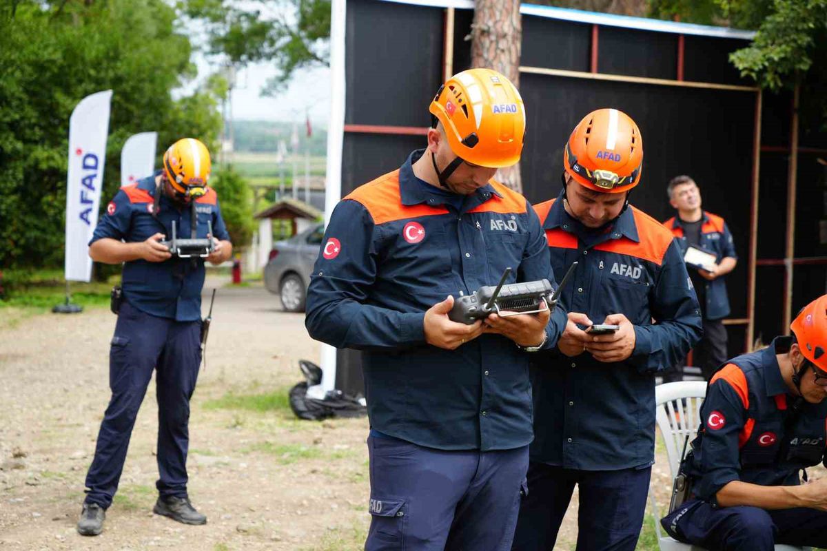 Samsun'da İHA Destekli Arama-Kurtarma Yarışması Başladı