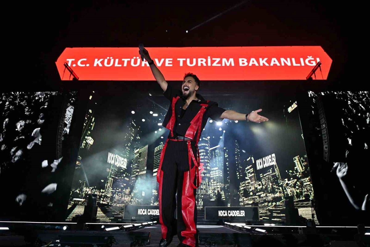 Sefo, Erzurum Kültür Yolu Festivali'nde Hayranlarıyla Buluştu