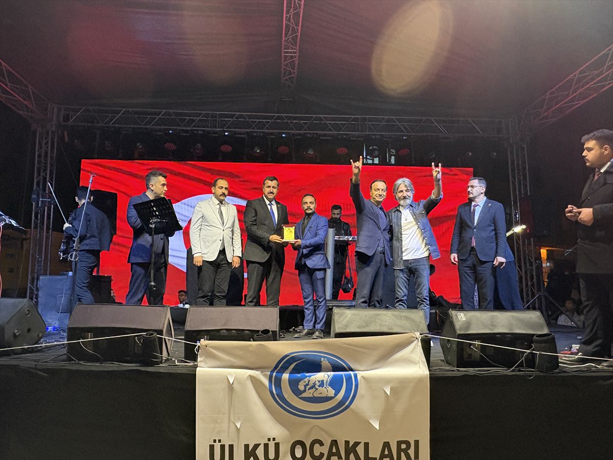 Suşehri'nde Ülkü Ocakları Konseri