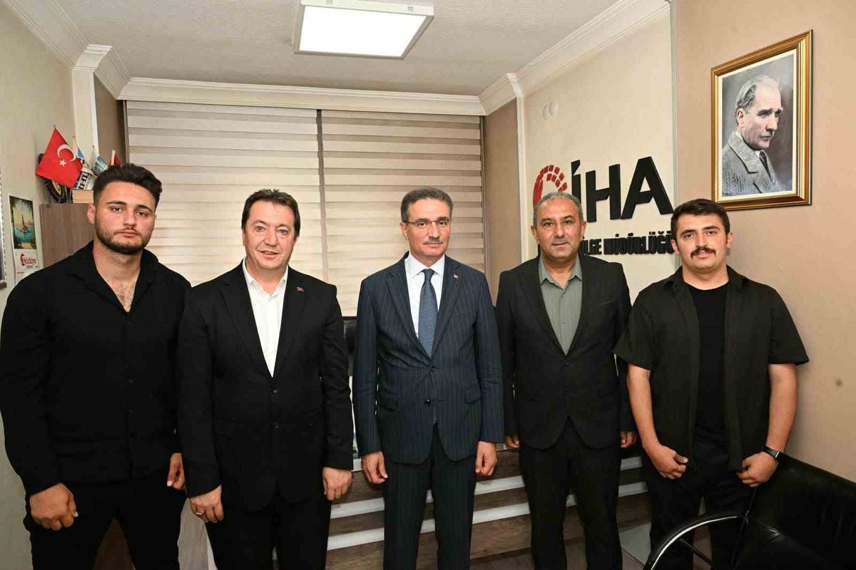 Erzurum Valisi Baruş, İHA Erzurum Bölge Müdürlüğü'nü ziyaret etti