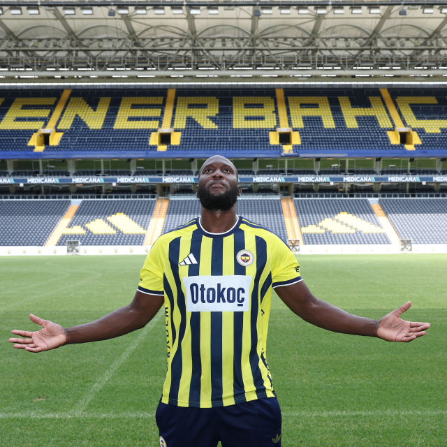 Fenerbahce team line-up image