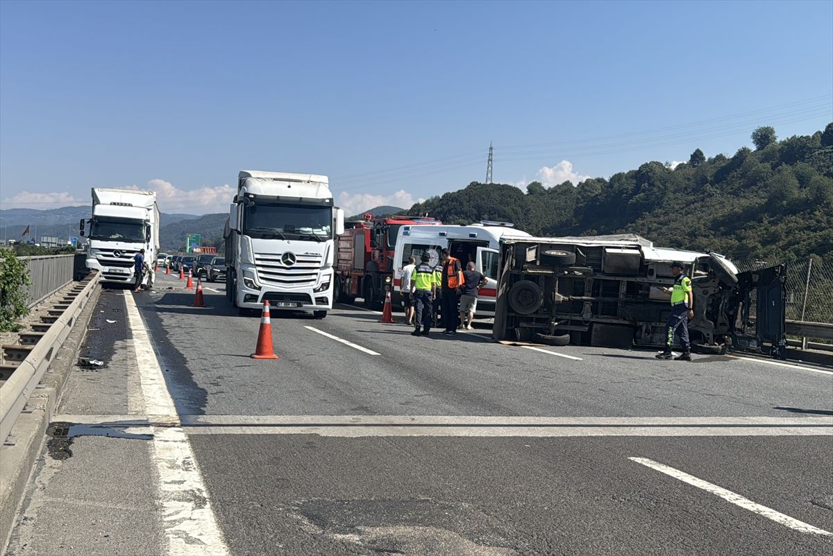 Düzce'de zincirleme kaza: 1 yaralı