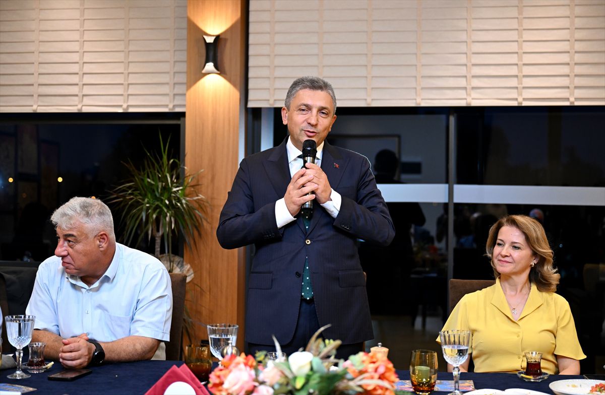 Antalya’da Veda Yemeği: Komutanlar Yeni Görevlerine Uğurlandı