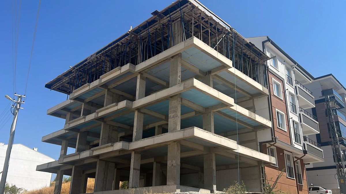 Nevşehir'de İşçi 4. Kattan Asansör Boşluğuna Düştü