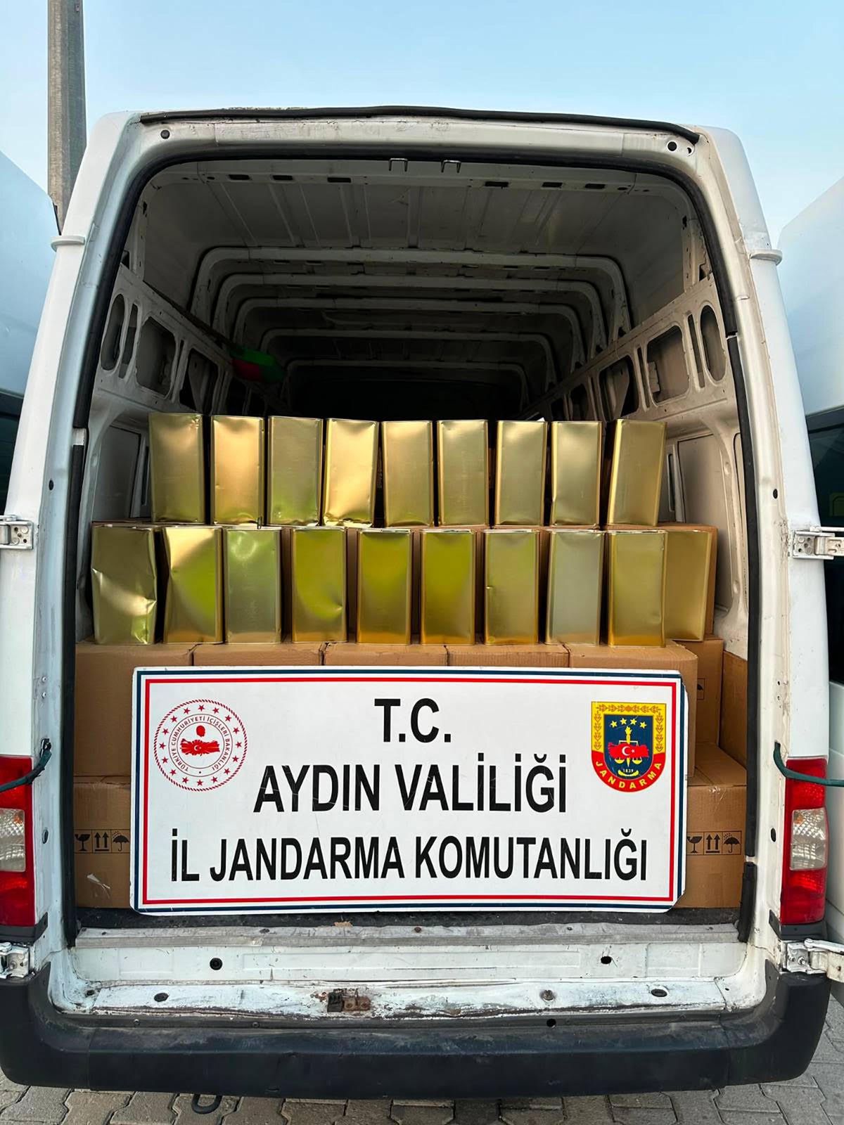 Kuyucak'ta Sahte Zeytinyağı Operasyonu: 4 Bin 780 Litre Ele Geçirildi