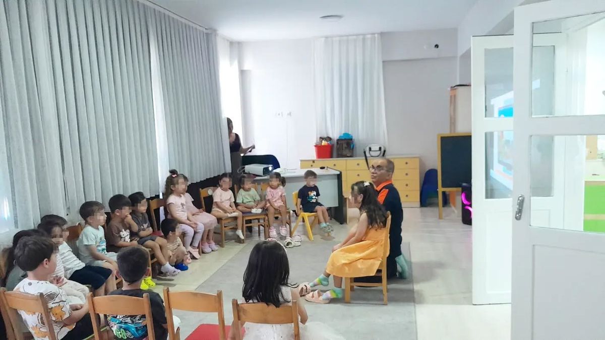 ADÜ Anaokuluna Afet ve Yangın Farkındalık Eğitimi